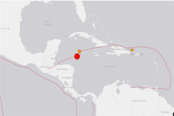 Karayip Denizi'nde 7.6 büyüklüğünde deprem 