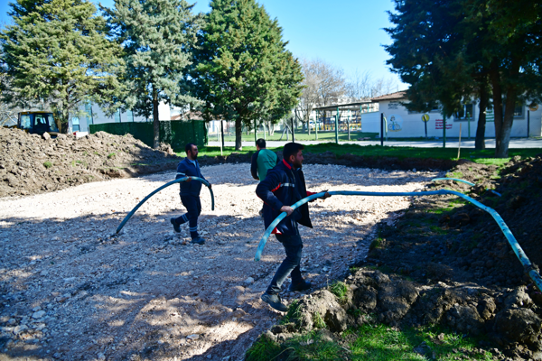 Akhisar'da Gençlik Kütüphanesi'nin çalışmalarına başlandı<