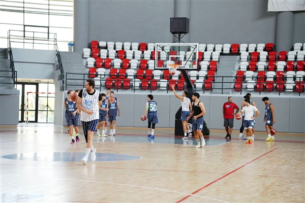 ÇBSK Basketbol A Takımı, yeni sezona hazırlanıyor<