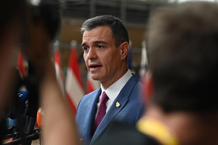 Sanchez: Gelecekteki pandemilere karşı uluslararası müdahaleye doğru ilerlememiz gerekiyor<
