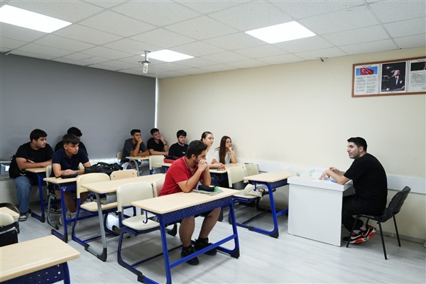 Konyaaltı Etüt Merkezi’nde dersbaşı yapıldı<