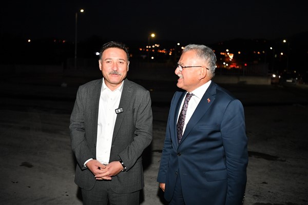 Başkan Büyükkılıç ve Vali Çiçek, Meteoroloji Katlı Kavşağı’ndaki çalışmaları inceledi<
