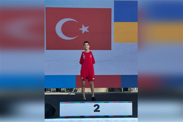 Eskişehirli sporcu Baran Doruk Şimşek'ten 4 madalya<