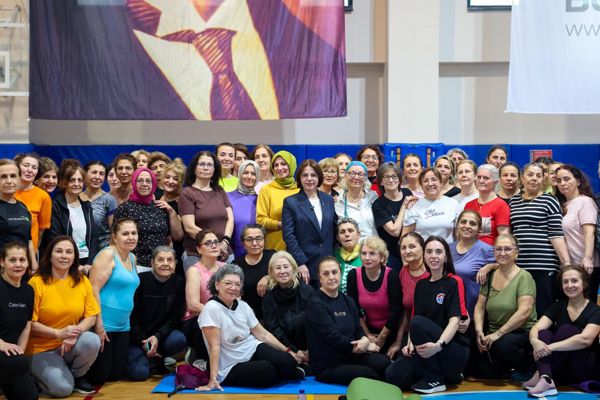 Başkan Köymen, spor yapan kadınlarla buluştu<