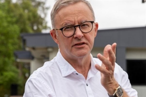 Albanese: Whyalla’yı desteklemek geleceği desteklemektir<