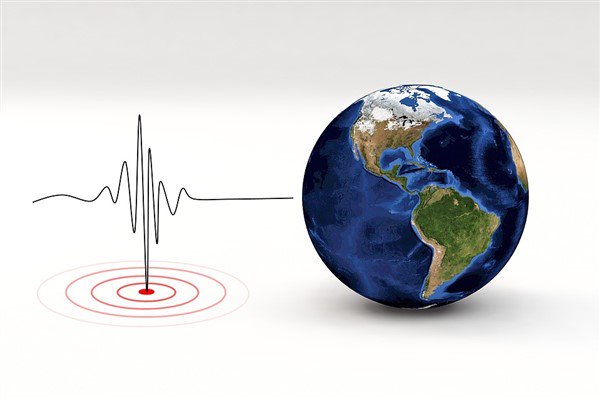 Endonezya’da deprem<