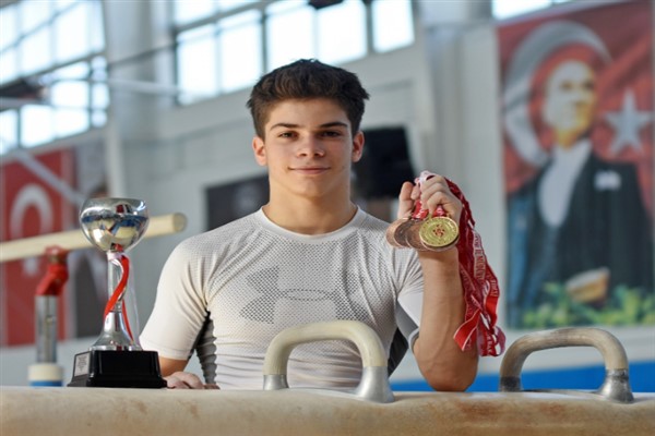 Cimnastikçi Altan Doğan, 11 kez zirvede yer aldı