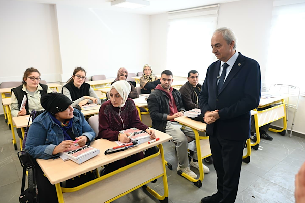 Kepez’de engelli bireylere özel ücretsiz EKPSS kursu<