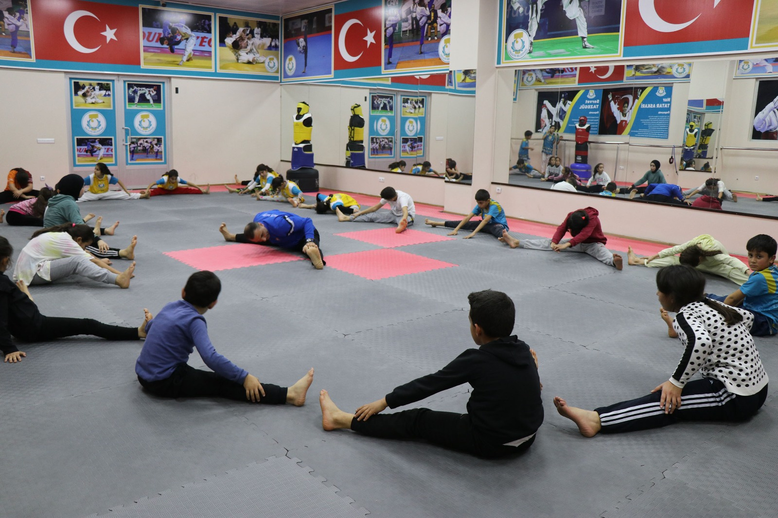 Haliliye'deki spor kurslarına çocuklar yoğun ilgi gösteriyor