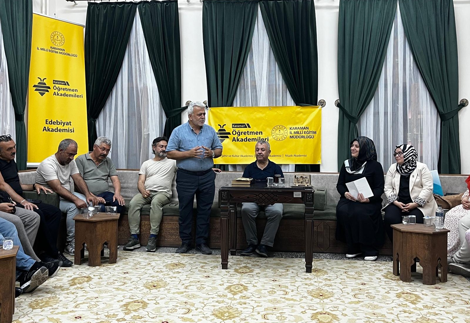 “Neden Sonra Şiir” etkinliği öğretmenlerle buluştu<