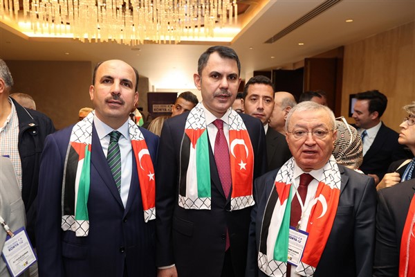Bakan Kurum: İnsanlığın ortak vicdanına yapılan barbar saldırıyı lanetliyorum<