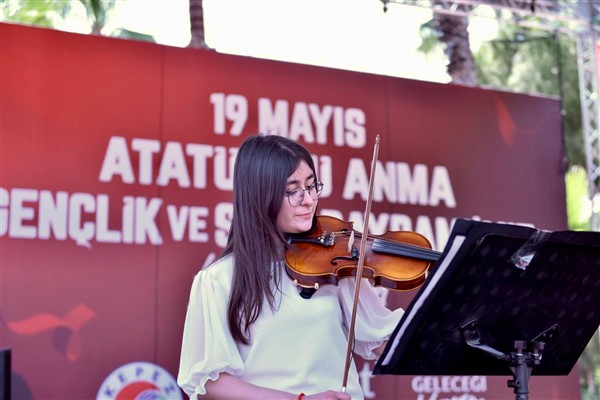 Kepez’de “Sahne Senin” etkinliği düzenlendi<