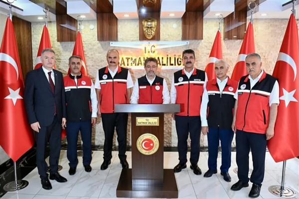 Bakan Yumaklı'dan Batman Valiliği’ne ziyaret
