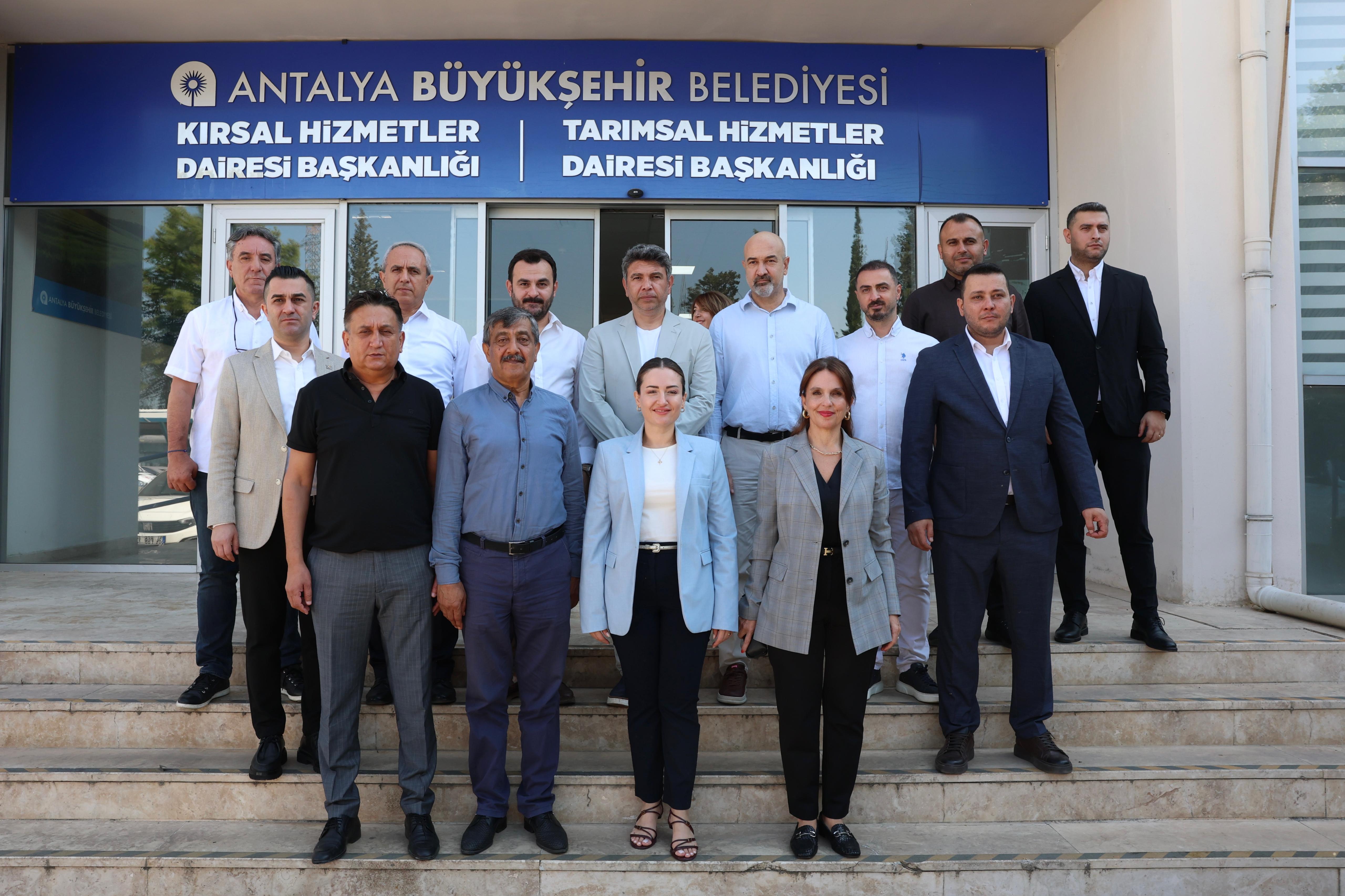 Antalya Büyükşehir Belediyesi Başkan Vekili Özdemir’den aşevine ziyaret<