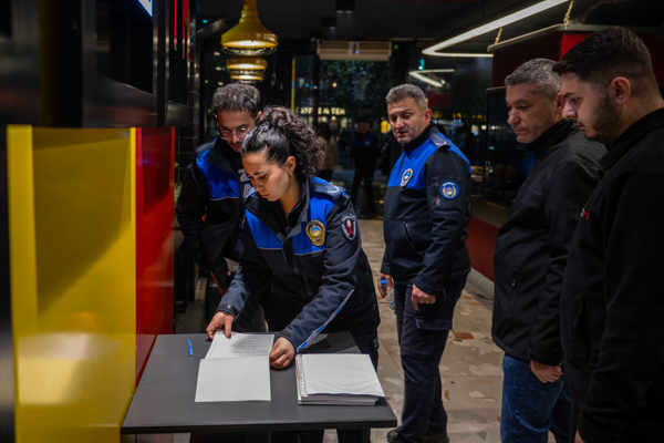 Bornova Belediyesi'nden yılbaşı öncesi denetim<