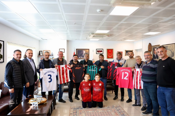 Gemlik Belediyesi'nden Amatör Spor Kulüplerine forma desteği<
