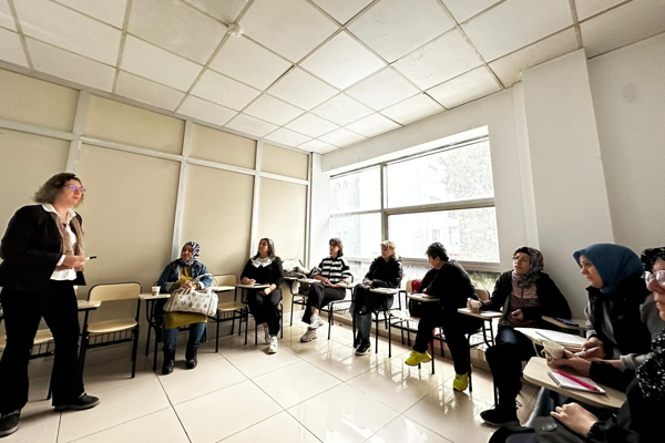 İzmit Belediyesi Engelsiz Ebeveyn Akademisi devam ediyor<