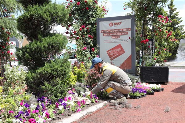 Keçiören'de peyzaj çalışmaları devam ediyor