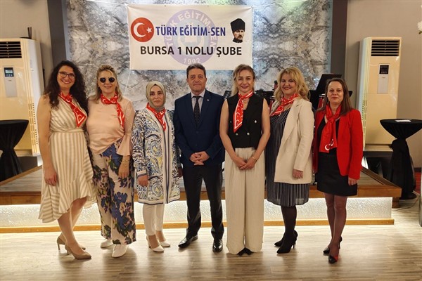 Türk Eğitim-Sen Bursa'dan Anneler Günü kutlaması