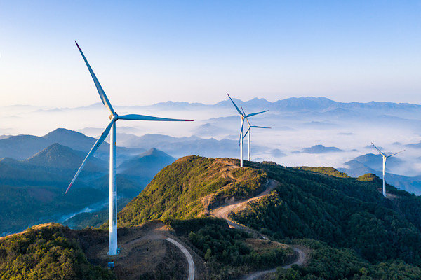 Çin’de yenilenebilir enerjinin payı ilk kez yüzde 40’ı aştı<