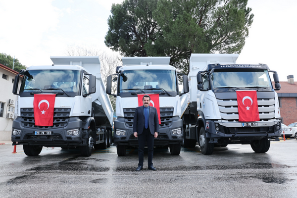 Pamukkale Belediyesi, araç filosuna 3 yeni araç ekledi<