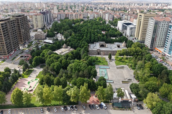 Kayseri Büyükşehir'den parklar için teknolojik hamle<