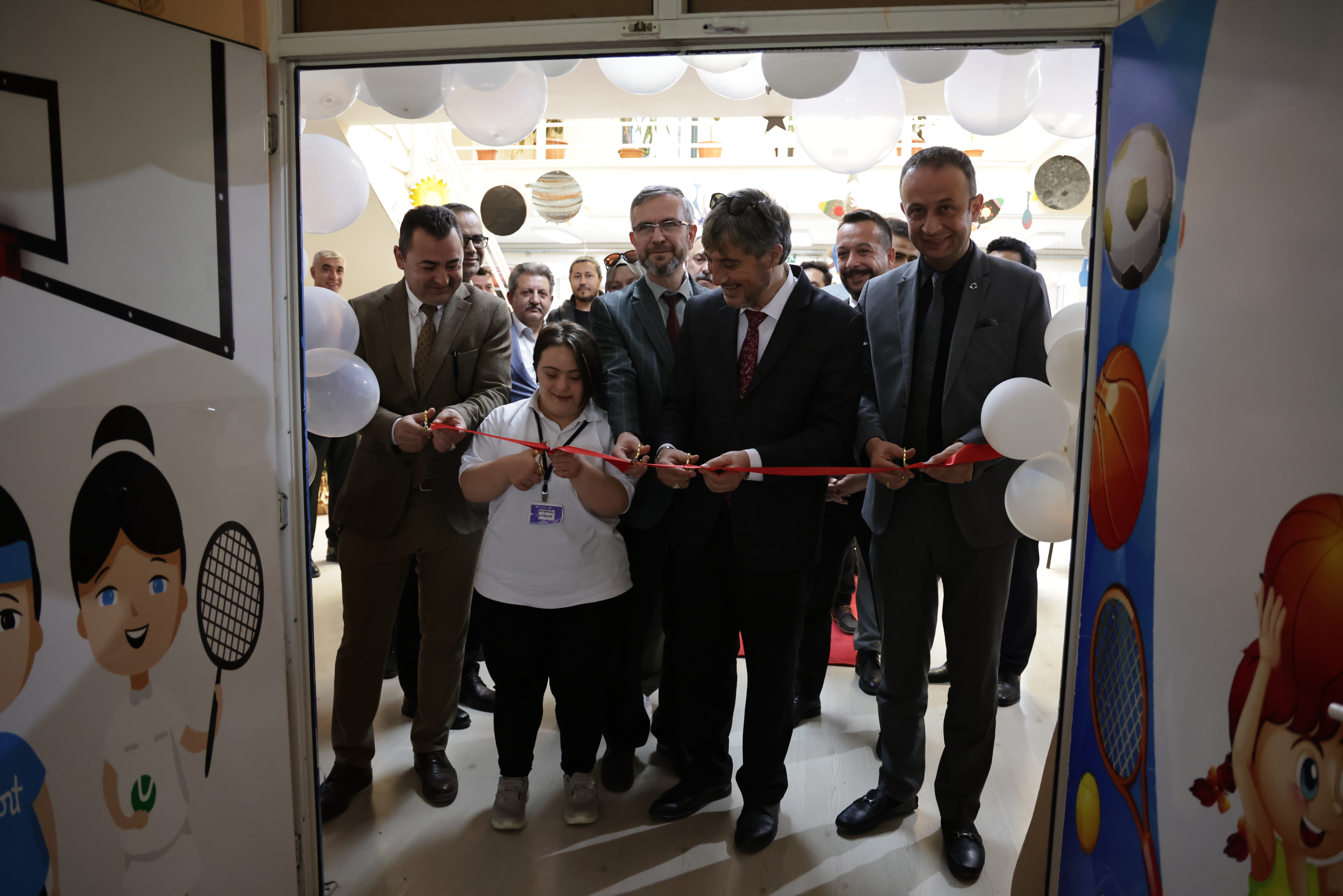 Kütahya'da TÜBİTAK 4006 Bilim Fuarı açılışı yapıldı