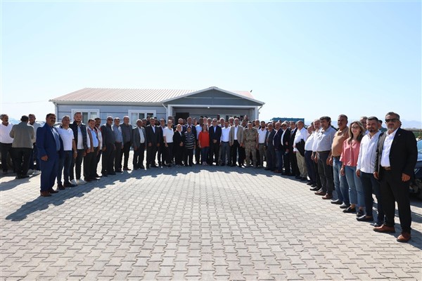 Başkan Yapar, mahalle muhtarlarıyla bir araya geldi<