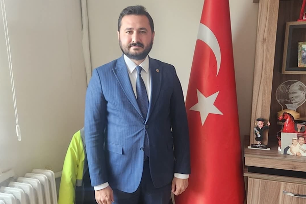 Yeşilçiftlik Bediye Başkanı Ölmez: Eber Gölü'nün yok oluşuna seyirci kalmayacağız<