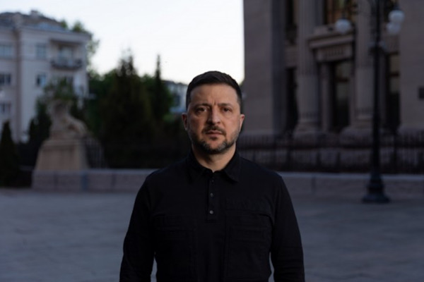 Zelenski: Rus tarafının ateşkes konusunda yapıcı yaklaşım sergilemediğini görüyoruz<