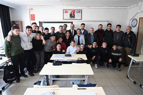 Başkan Altay: YKS'ye girecek tüm adaylara başarılar diliyorum