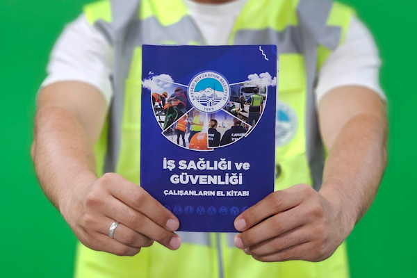 Kayseri'den çalışanlara 60 sayfalık iş güvenliği el kitabı
