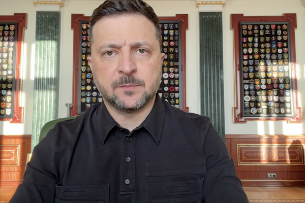 Zelenski: Sivil altyapı tamamen tekrar hasar gördü<