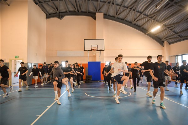 Esenyurt Belediyesi'nden Spor Akademilerine Hazırlık Kursu<