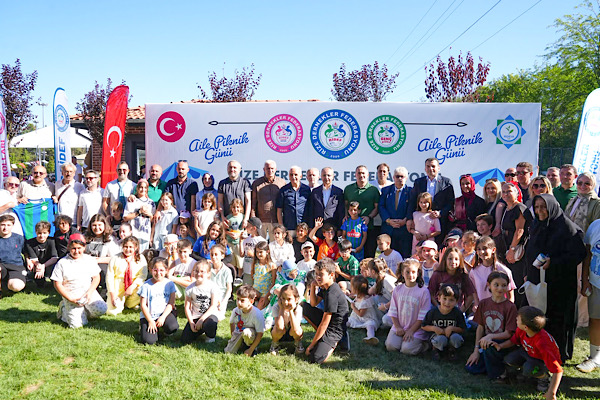Ümraniye'de Anadolu Millet Bahçesi hizmete açıldı