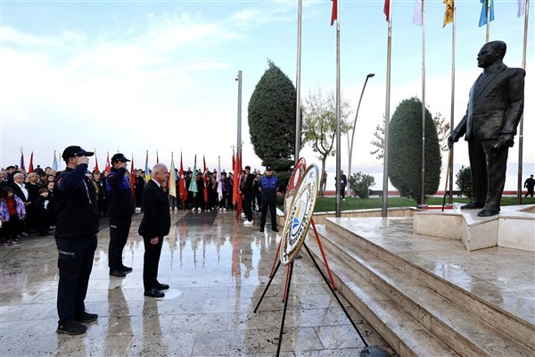 Karamürsel’de Atatürk’ü anma programı gerçekleşti