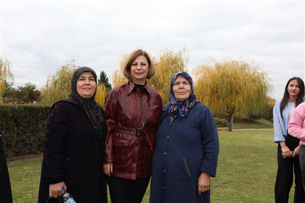  Başkan Ünlüce, Günyüzülü kadınlarla bir araya geldi