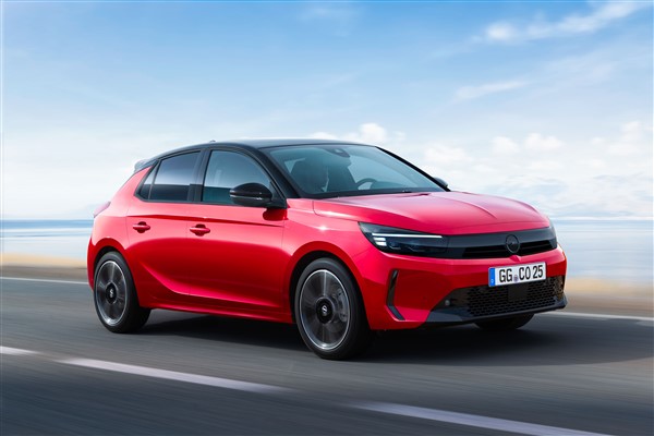 Opel, yaz öevsimini yüzde sıfır faizli finansman olanaklarıyla karşılıyor<