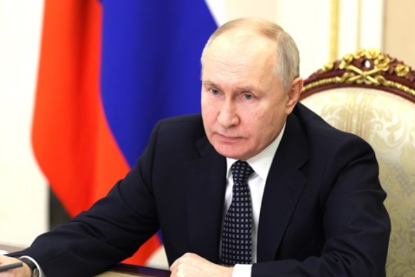 Rusya Devlet Başkanı Putin, Pezeşkiyan ile telefon görüşmesi gerçekleştirdi<