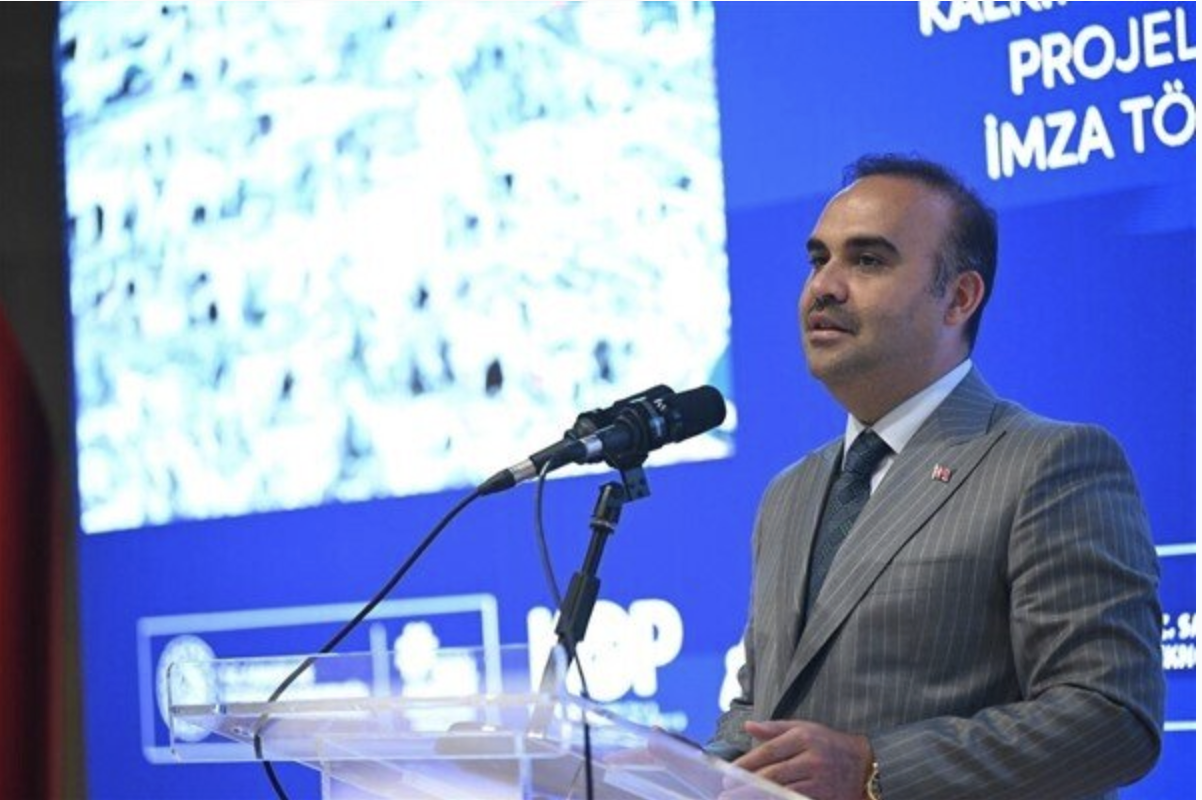 Bakan Kacır'dan, Erzincan’da esnaf ve sanayi ziyaretleri