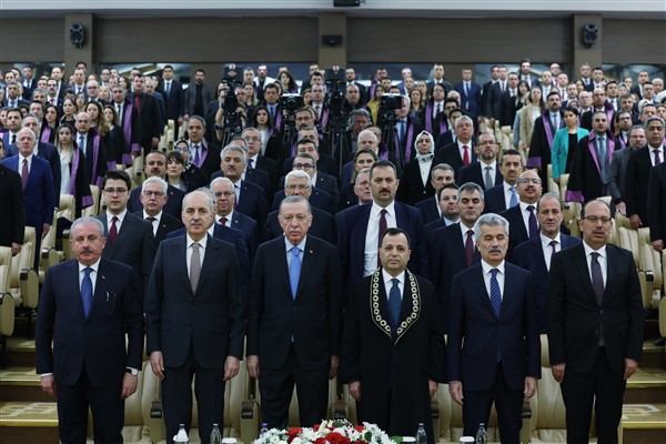 Cumhurbaşkanı Erdoğan, Anayasa Mahkemesi Üyesi Akçil’in yemin törenine katıldı