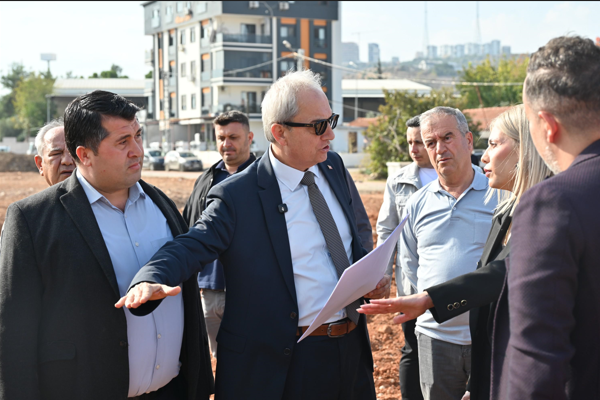 Başkan Kocagöz, “Kanal Boyu Çevre Düzenlemesi” projesini inceledi<