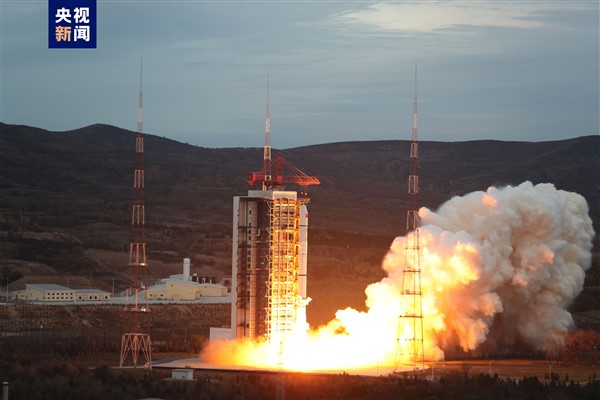 Çin, 443’üncü Uzun Yürüyüş uydusunu fırlattı
