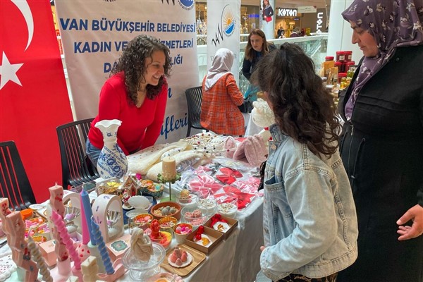 Van Büyükşehir'den kadın girişimcilere destek 