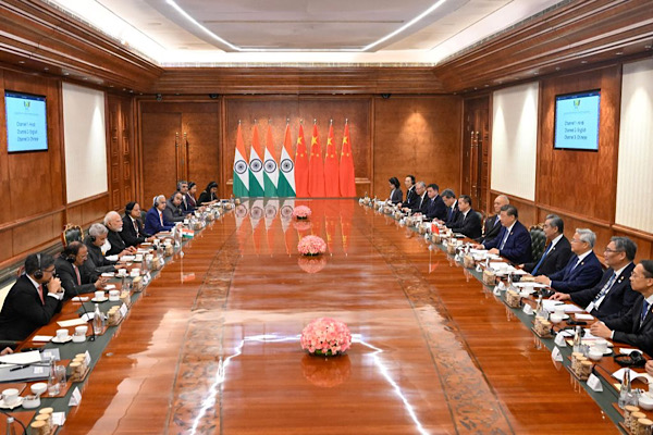 “Xi ile Modi arasındaki en büyük mutabakat, iki ülkenin ortak olmasıdır”<