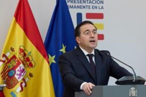 Albares: Körfez ülkelerine yönelik İran saldırıları haksız ve kabul edilemez<