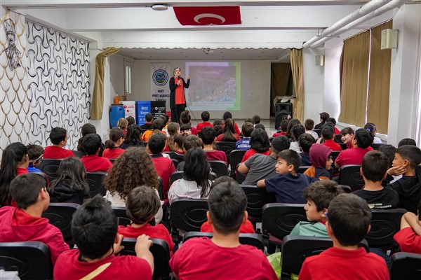 Keçiören Belediyesi’nden öğrencilere sıfır atık eğitimi<