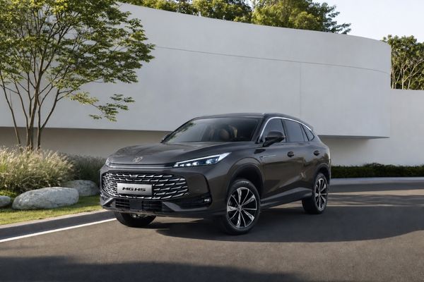 MG HS’te yeni premium deneyim 2 milyon 385 bin TL’den başlıyor<