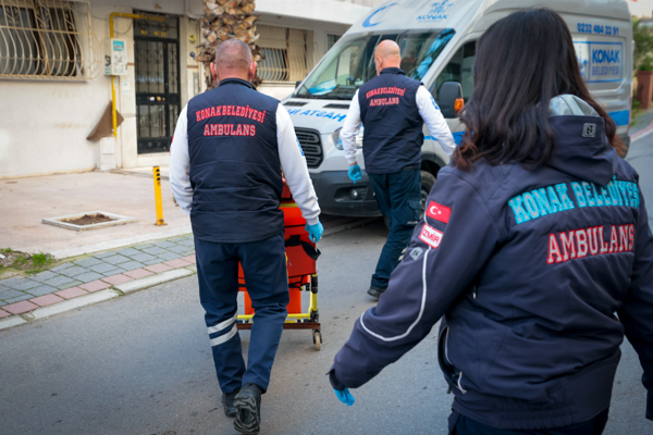 Konak'ta Hasta Nakil Ambulansı, iki yılda 2 bin 209 vatandaşa hizmet verdi<