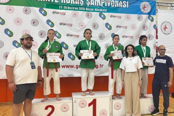 Kütahya Belediyespor’dan Türkiye Şampiyonası’nda çifte madalya<